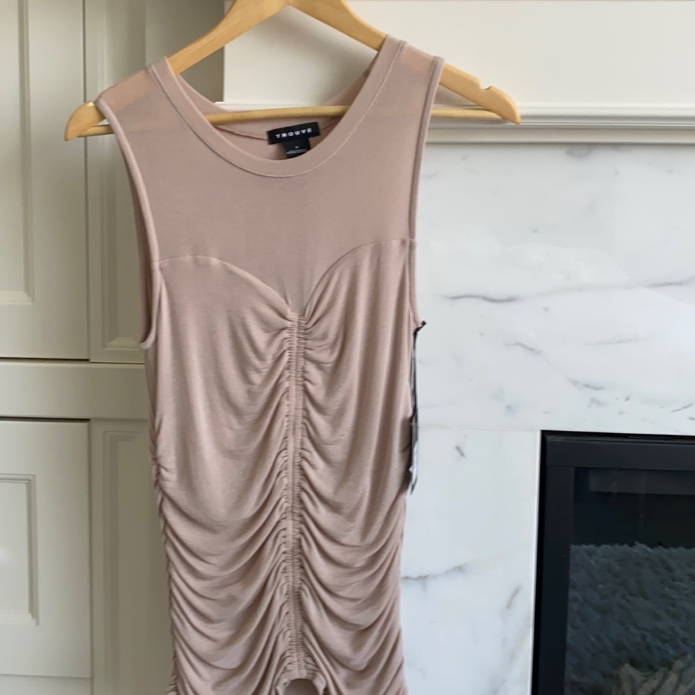 Trouve blouse brand néw never worn with tags